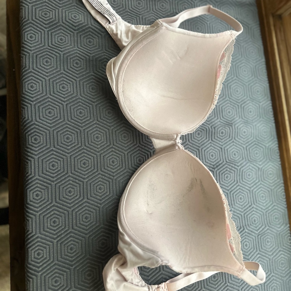 Victoria Secrets Bra